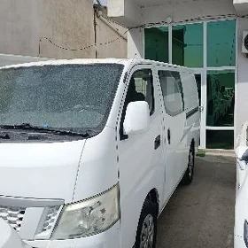 Nissan Urvan 2018