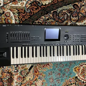 Korg i30