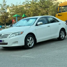 Toyota Camry 2010