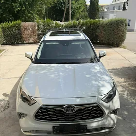 Toyota Highlander 2020