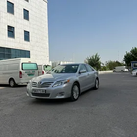 Toyota Camry 2011