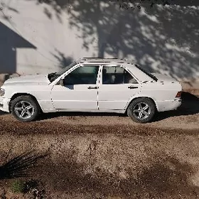 Mercedes-Benz 190E 1995
