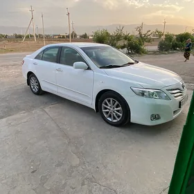 Toyota Camry 2011
