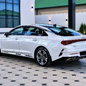 Kia K5 2021