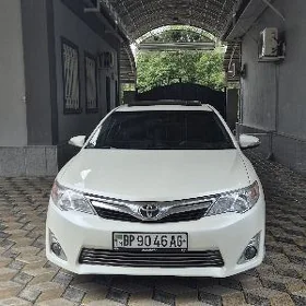 Toyota Camry 2014