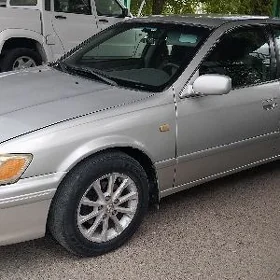 Toyota Camry 2001
