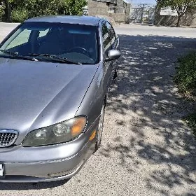 Nissan Maxima 2000