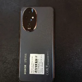 HONOR 200