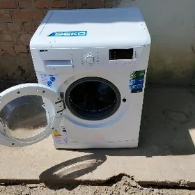 продаю машинку