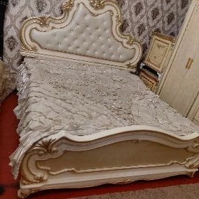 spalni komplekt