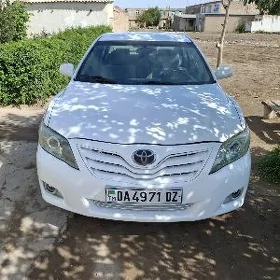 Toyota Camry 2011