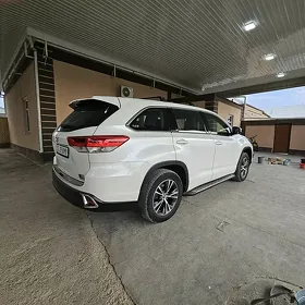 Toyota Highlander 2017