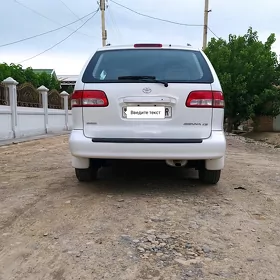 Toyota Sienna 2002