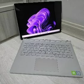 Microsoft Surface Book 2