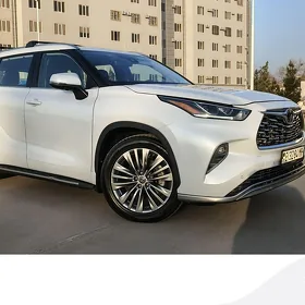 Toyota Highlander 2022