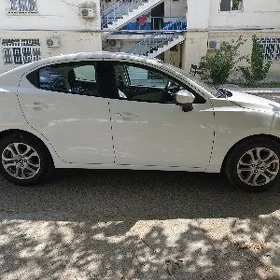Toyota Yaris 2019