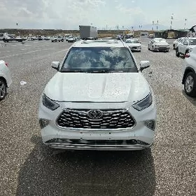 Toyota Highlander 2024