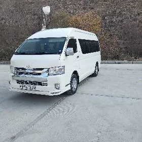 Toyota Hiace 2009