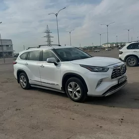 Toyota Highlander 2020