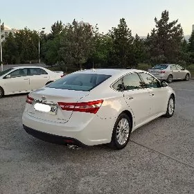 Toyota Avalon 2013