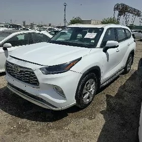 Toyota Highlander 2022