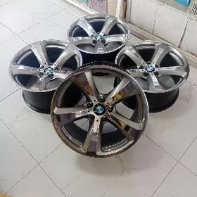 bmw 18 raznasirokiy