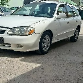 Hyundai Elantra 2000