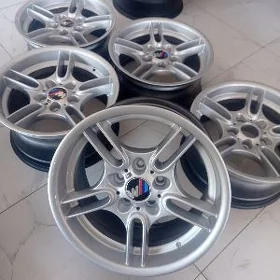 bmw 17 raznasirokiy