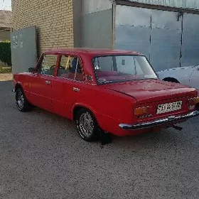 Lada 2104 1986