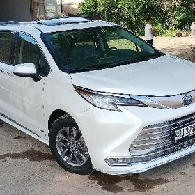 Toyota Sienna 2022