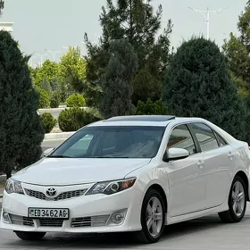 Toyota Camry 2013