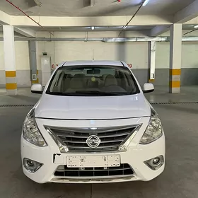 Nissan Sunny 2022
