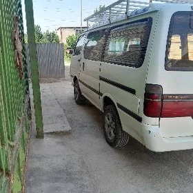 Toyota Hiace 1990