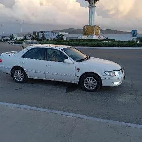 Toyota Camry 1999