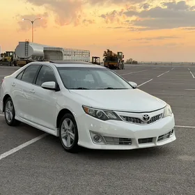 Toyota Camry 2013