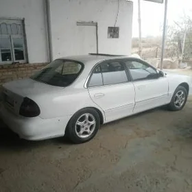 Hyundai Sonata 1998