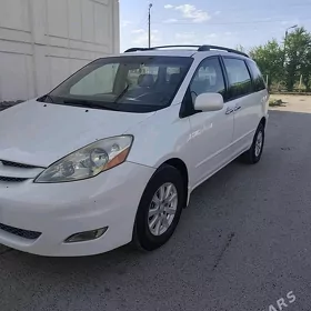 Toyota Sienna 2005