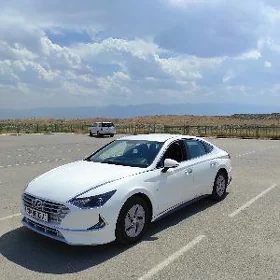 Hyundai Sonata Hybrid 2020