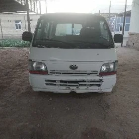 Toyota Hiace 1998