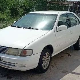 Nissan Sunny 1998