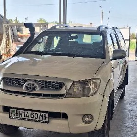 Toyota Hilux 2011