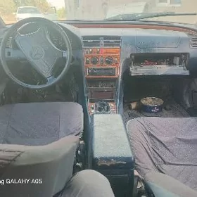 Mercedes-Benz W201 1995