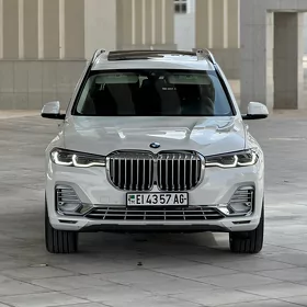BMW X7 2021