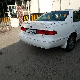 Toyota Camry 2000