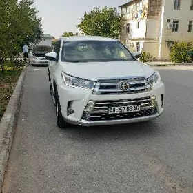 Toyota Highlander 2017
