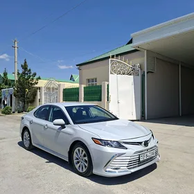 Toyota Camry 2022