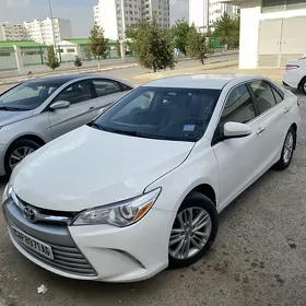 Toyota Camry 2017