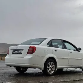 Chevrolet Lacetti 2004