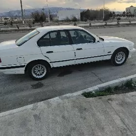 BMW 525 1990