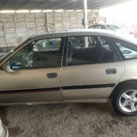 Opel Vectra 1990